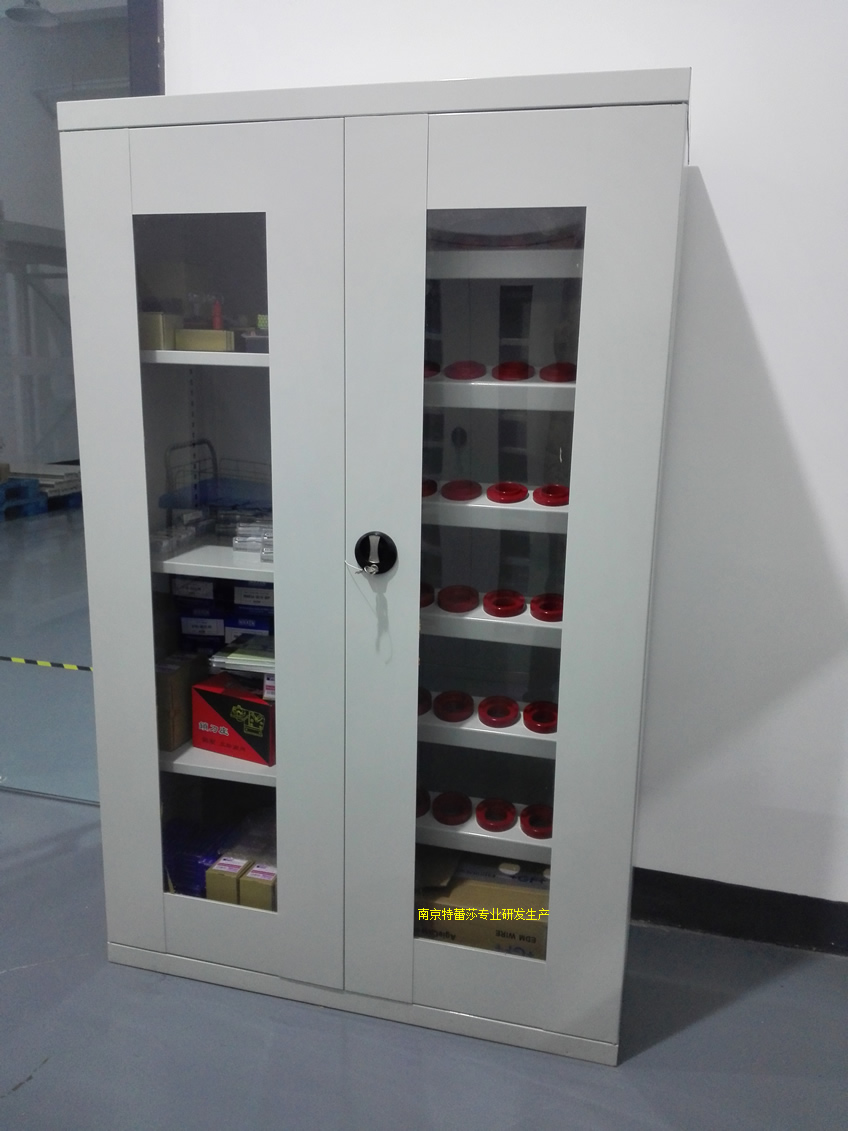 有機(jī)玻璃門刀具柜